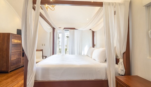 Casa Romy- Signature