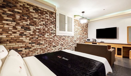 Gaming Room - Korean Buffet