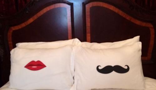 Deluxe Mae West Queen Room