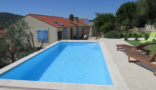 House (Two Bedroom Holiday Home)