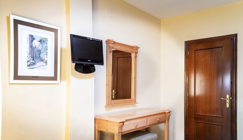 Twin room with extra bed