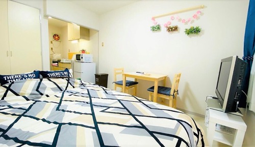 Apartment (101)