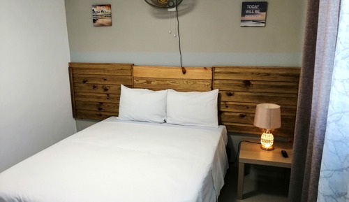 Standard Room, 1 Queen Bed