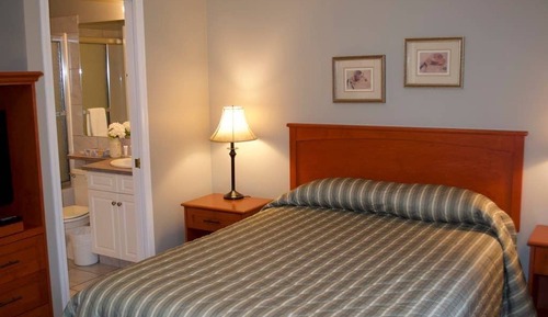 Luxury Condo, 2 Bedrooms (M405)
