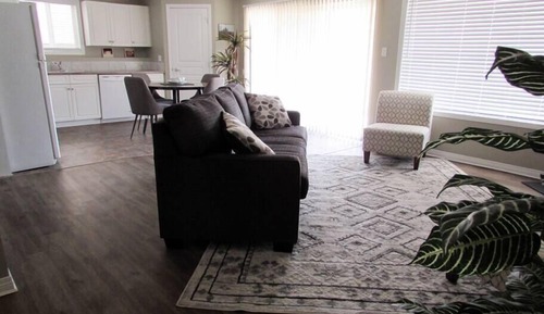 Condo (382B)
