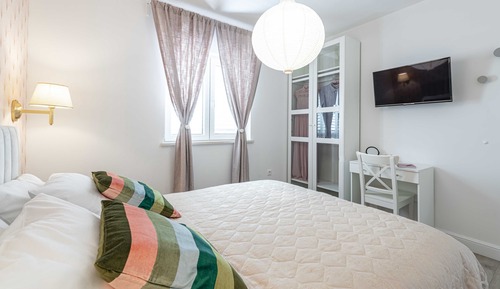 Apartment (Superior 1 Bedroom Apt with Terrace)