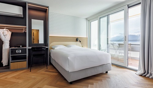 Superior Single Room, Lake View