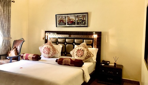 Executive Room