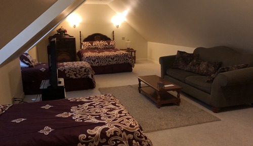 Room (Angler's Retreat)