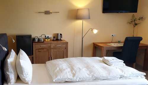 Comfort Double Room, Ensuite, Valley View