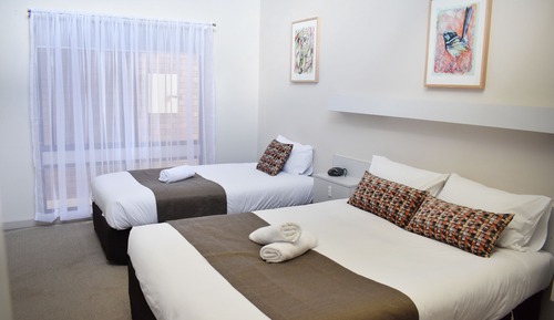Premium Twin Room Queen and King Single
