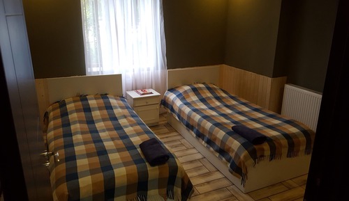 Basic House, 2 Twin Beds, Non Smoking
