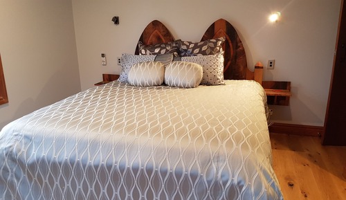 Deluxe Double Room, 1 King Bed, Ensuite (Lotus)