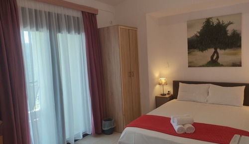 Double Room (Art Room No 3)