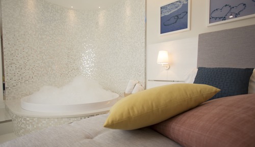 Honeymoon Room, 1 Queen Bed
