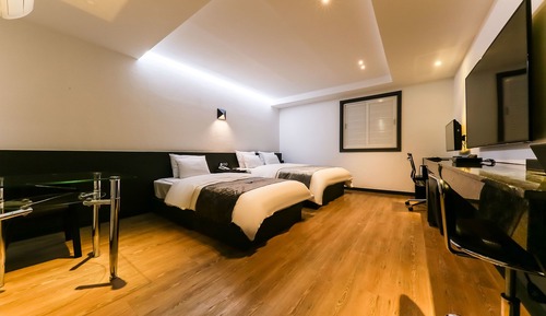 Basic Twin Room
