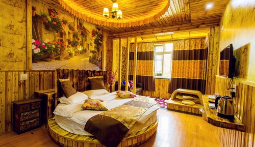 Round-bed Room A