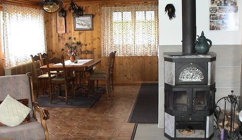 Apartment (1. Stock)
