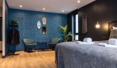 Family Studio Suite, Kitchenette, City View