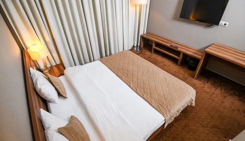 Standard Double Room, City View