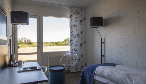 Single Room, Sea View