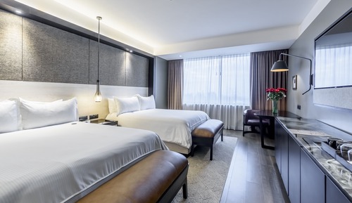 Deluxe Double Room, 2 Queen Beds, Mountain View