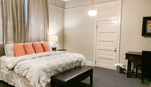 Luxury Single Room, 1 King Bed, Private Bathroom