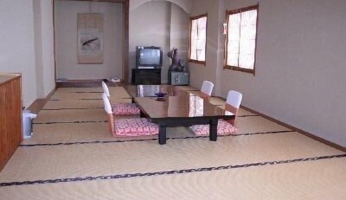 Economy Japanese-Style Room with Shared Bathroom