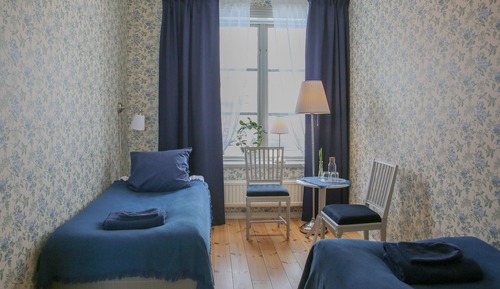 Twin Room, Shared Bathroom (Steffansons)