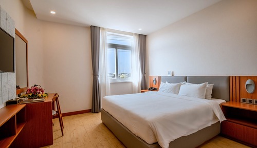 Standard Double Room, City View