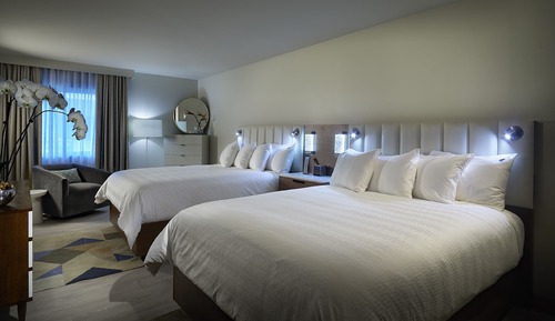 Suite, 2 Queen Beds, Mobility Accessible