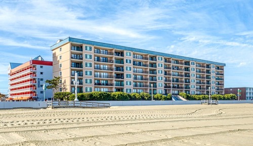 Condo, 2 Bedrooms