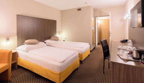 Standard Room, 2 Twin Beds