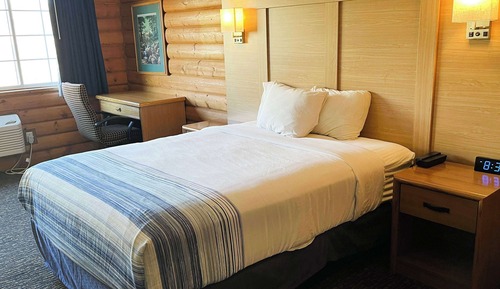 Suite, 1 Queen Bed, Non Smoking
