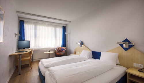 Comfort Quadruple Room, Courtyard View