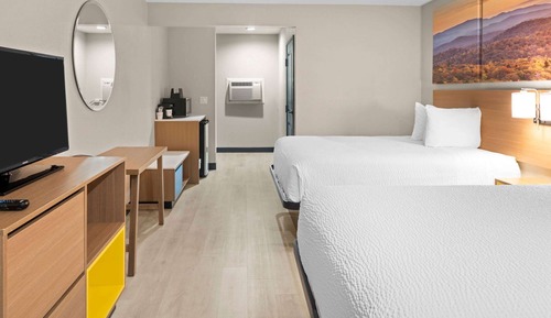 Standard Room, 2 Queen Beds