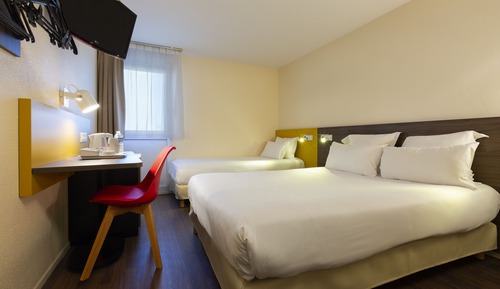 Standard Room, Multiple Beds, Non Smoking