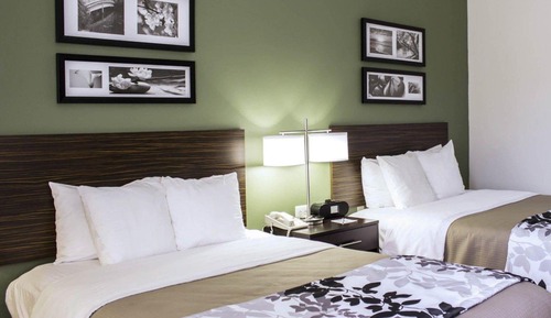 Room, 2 Queen Beds, Accessible, Non Smoking