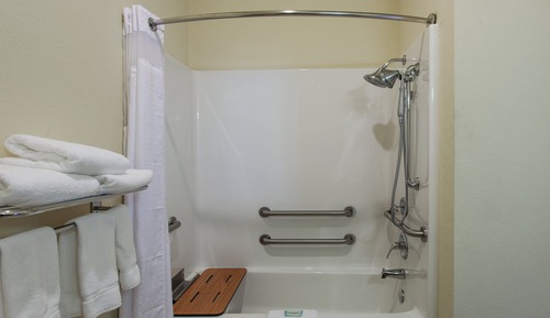 Standard Room, 1 King Bed, Accessible (Accessible Tub)