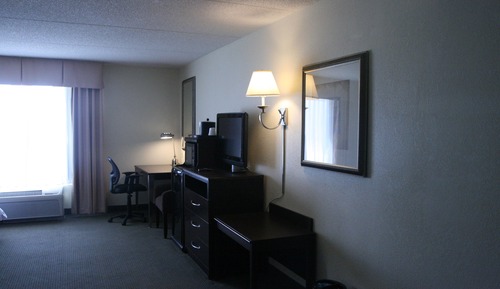 Room, 2 Queen Beds, Accessible, Bathtub