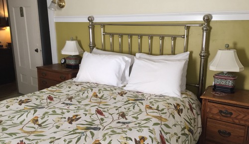 Ethan Allen Suite
