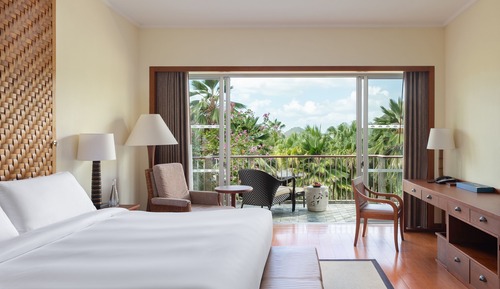 Suite, 1 King Bed, Ocean View