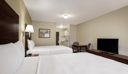 Room, 2 Double Beds, Non Smoking (Renovated)
