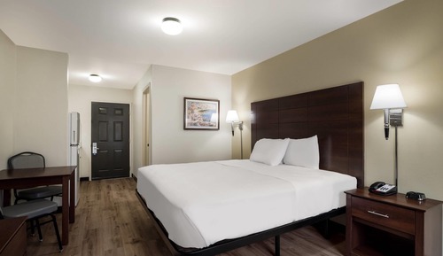 Standard Room, 1 King Bed, Non Smoking