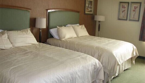 Signature Room, Refrigerator & Microwave