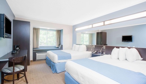 Room, 2 Queen Beds, Non Smoking