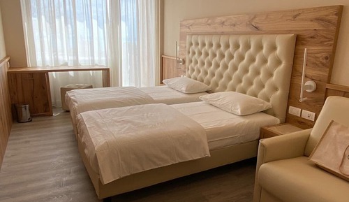 Superior Double Room, Balcony, Lake View