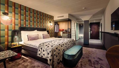 Triple Bed Room