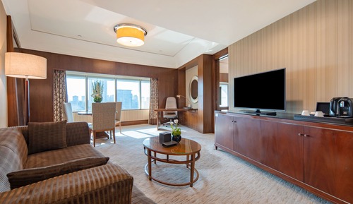 Deluxe Suite
