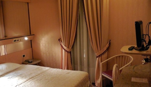 Single Room, 1 Large Twin Bed